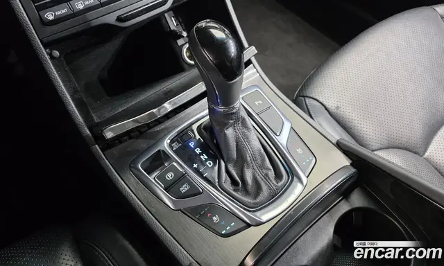 Hyundai Grandeur 2015 2.4 автомат (гидро), миниатюра 9