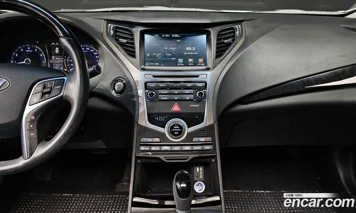Hyundai Grandeur 2016 2.4 автомат (гидро), фото 17