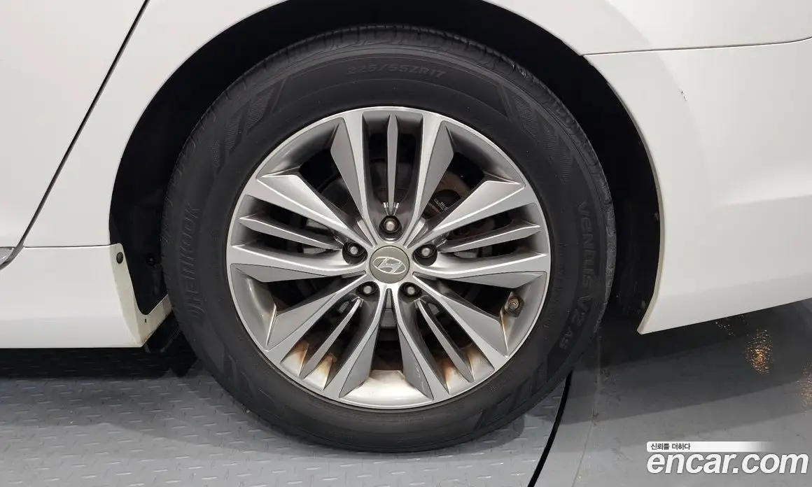 Hyundai Grandeur 2016 2.4 автомат (гидро), фото 5