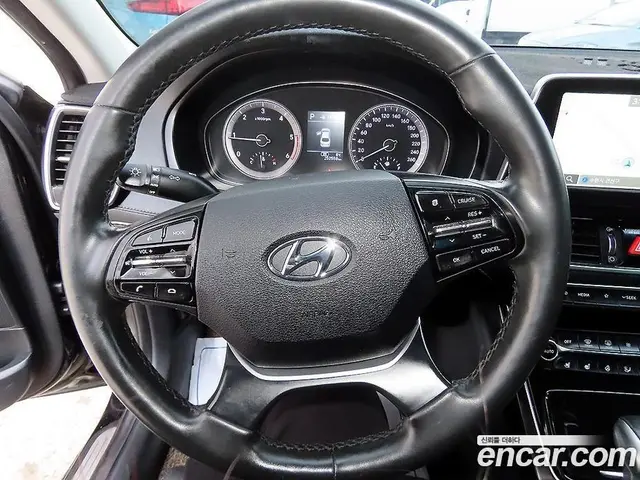 Hyundai Grandeur 2018 2.2 автомат (гидро), миниатюра 12