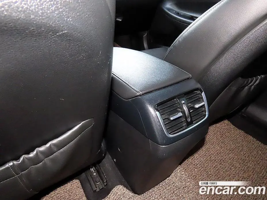 Hyundai Grandeur 2018 2.2 автомат (гидро), фото 17