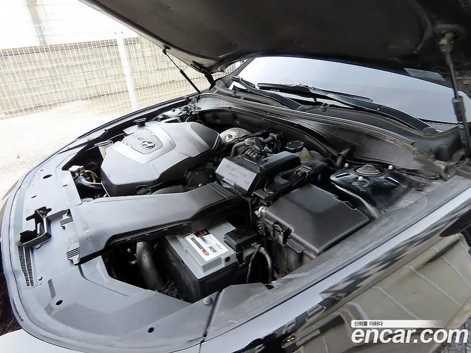 Hyundai Grandeur 2018 2.2 автомат (гидро), фото 19