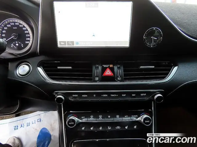 Hyundai Grandeur 2018 2.2 автомат (гидро), миниатюра 8