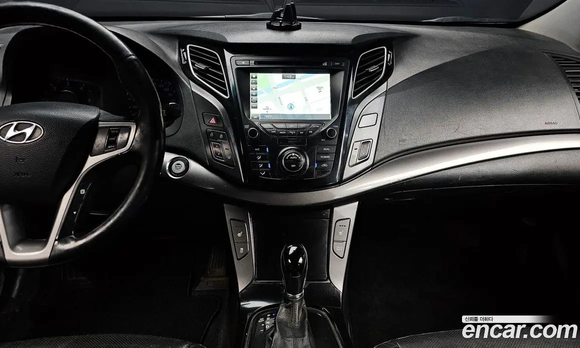 Hyundai i40 2015 1.7 автомат (гидро), фото 13