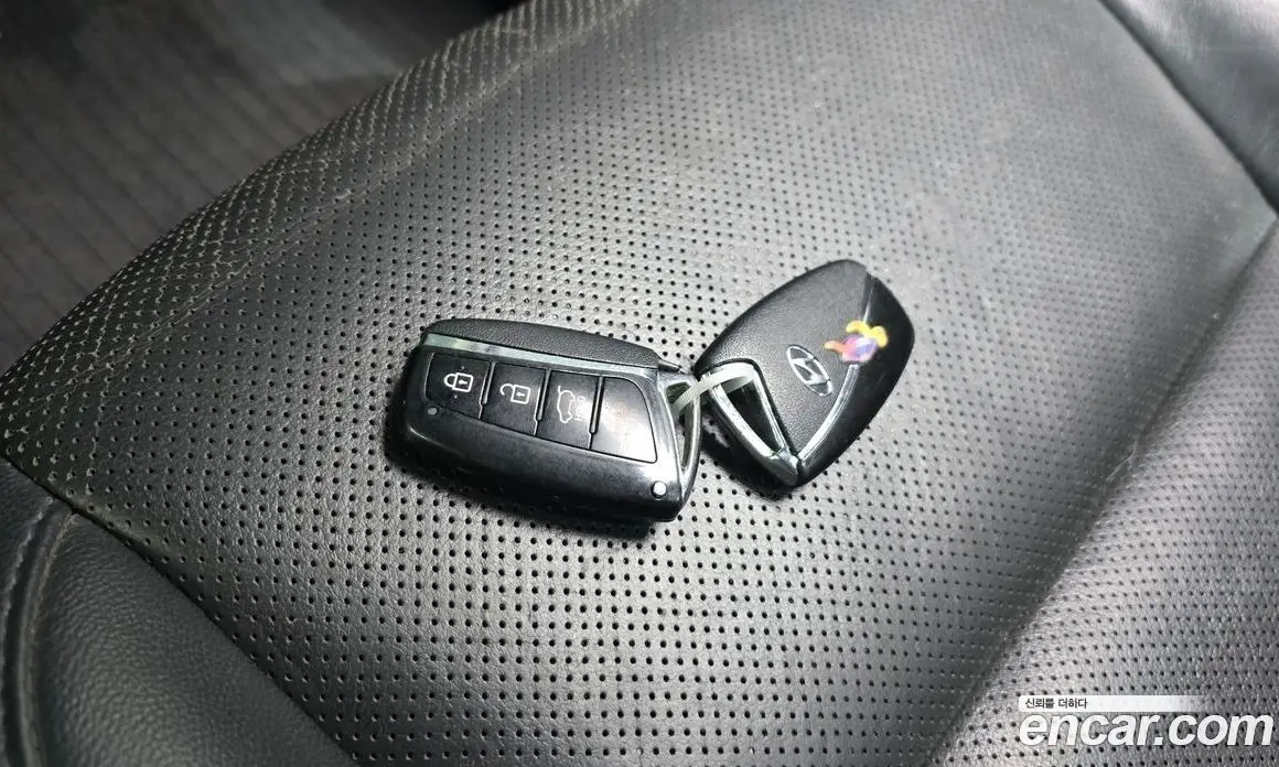 Hyundai Santa Fe 2015 2.0 автомат (гидро), фото 15 Hyundai Santa Fe 2015 2.0 автомат (гидро), фото 15