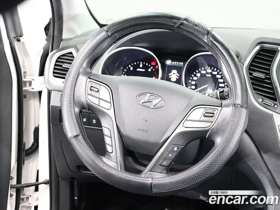 Hyundai Santa Fe 2016 2.0 автомат (гидро), фото 14 Hyundai Santa Fe 2016 2.0 автомат (гидро), фото 14