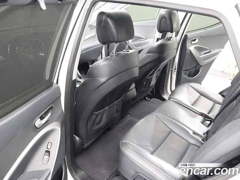 Hyundai Santa Fe 2016 2.0 автомат (гидро), фото 15 Hyundai Santa Fe 2016 2.0 автомат (гидро), фото 15