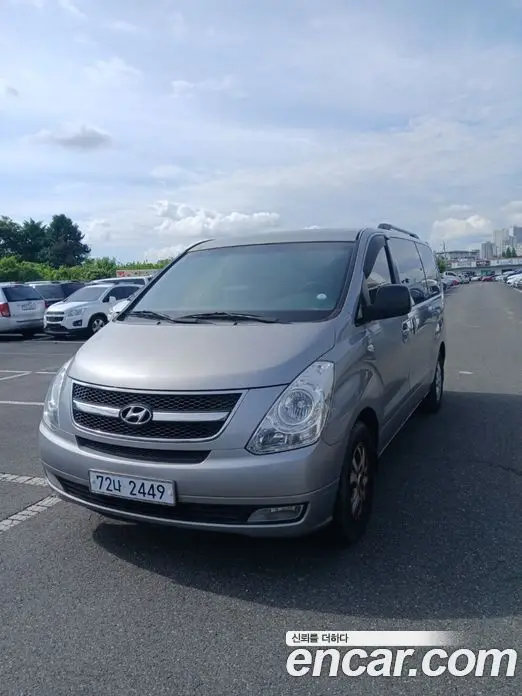 Hyundai Starex 2010 2.5 автомат (гидро), фото 3