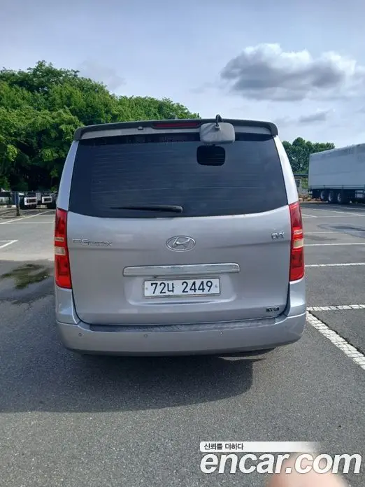 Hyundai Starex 2010 2.5 автомат (гидро), фото 4