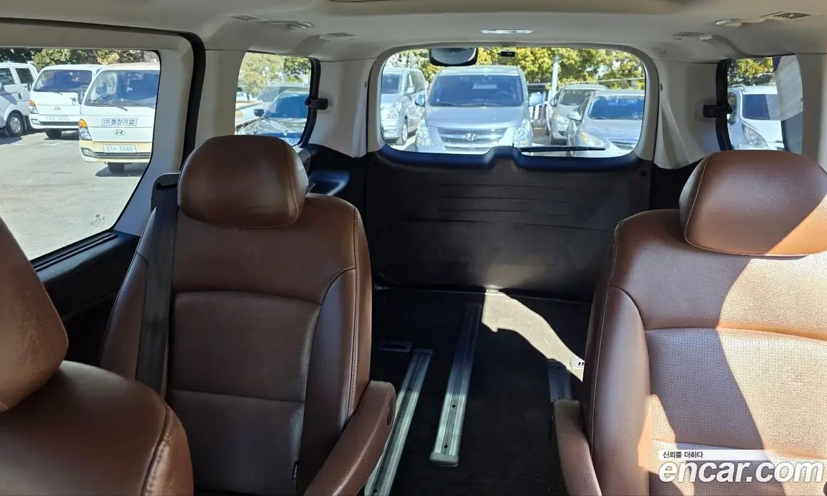 Hyundai Starex 2018 2.5 автомат (гидро), фото 7