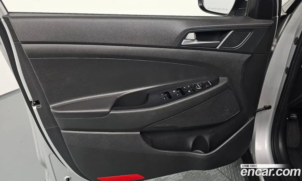 Hyundai Tucson 2017 1.7 автомат (гидро), фото 14