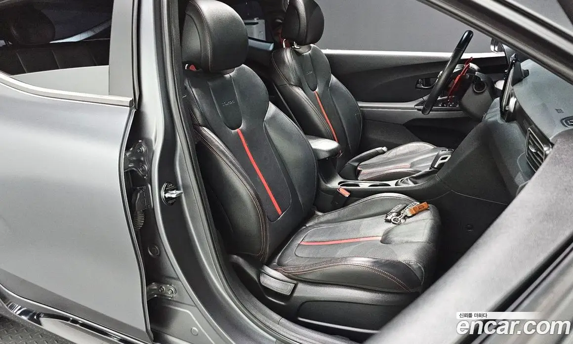 Hyundai Veloster 2018 1.6 автомат (гидро), фото 11