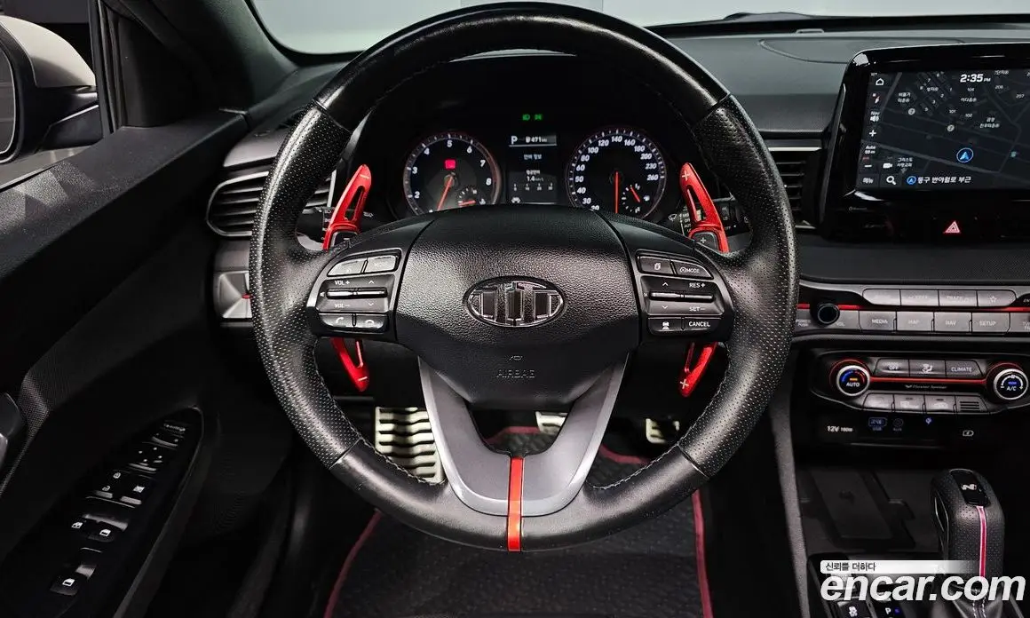 Hyundai Veloster 2018 1.6 автомат (гидро), фото 13