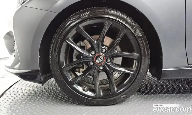 Hyundai Veloster 2018 1.6 автомат (гидро), миниатюра 5