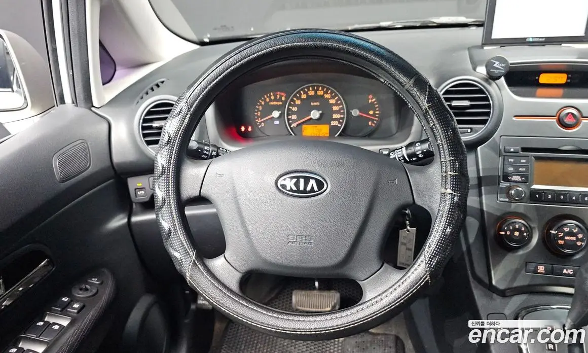 Kia Carens 2013 2.0 автомат (гидро), фото 13