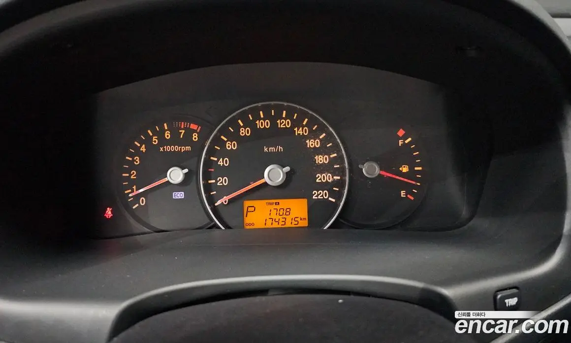 Kia Carens 2013 2.0 автомат (гидро), фото 8
