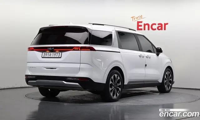 Kia Carnival 2021 2.2 автомат (гидро), миниатюра 2