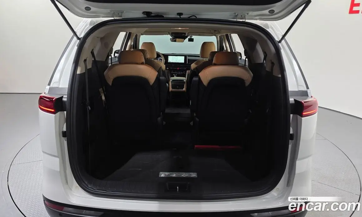 Kia Carnival 2021 2.2 автомат (гидро), фото 20