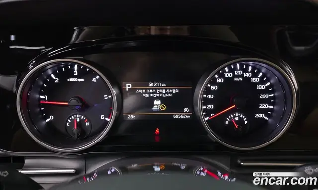 Kia Carnival 2021 2.2 автомат (гидро), миниатюра 8