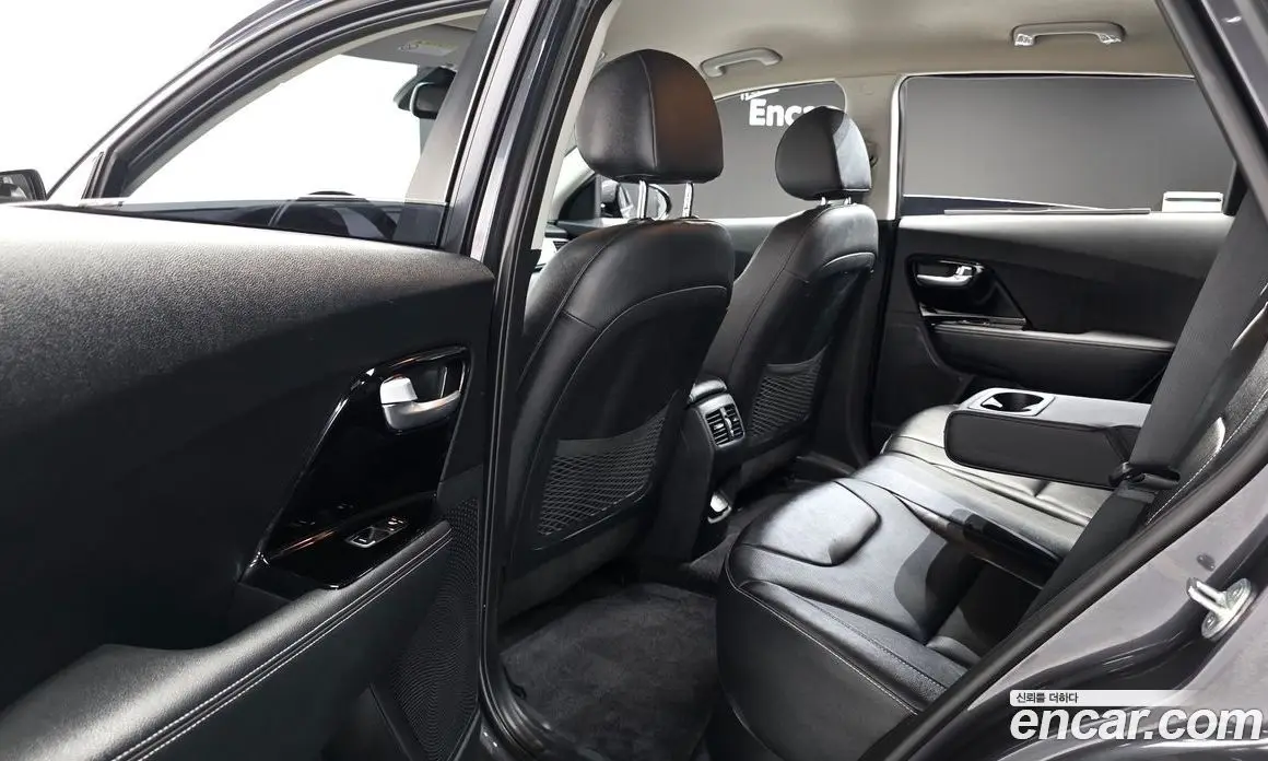 Kia Niro 2020 0.2 автомат (гидро), фото 11 Kia Niro 2020 0.2 автомат (гидро), фото 11
