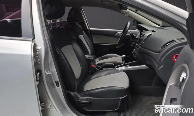 Kia Porte 2013 1.6 автомат (гидро), миниатюра 11