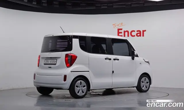 Kia Ray 2017 1.0 автомат (гидро), миниатюра 2