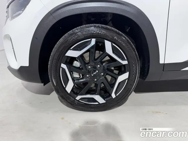 Kia Seltos 2024 1.6 автомат (гидро), миниатюра 5