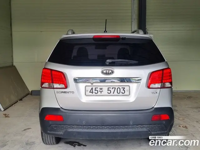 Kia Sorento 2012 2.0 автомат (гидро), миниатюра 4 Kia Sorento 2012 2.0 автомат (гидро), миниатюра 4