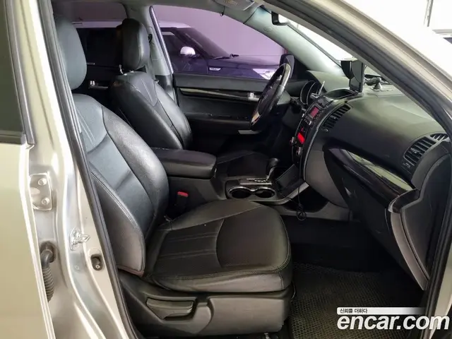 Kia Sorento 2012 2.0 автомат (гидро), миниатюра 9 Kia Sorento 2012 2.0 автомат (гидро), миниатюра 9