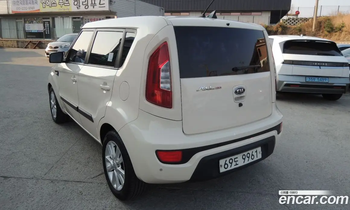 Kia Soul 2012 1.6 автомат (гидро), фото 6