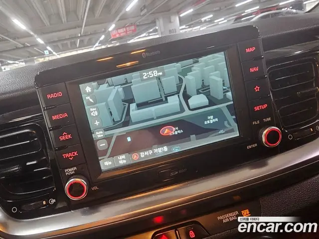 Kia Stonic 2018 1.4 автомат (гидро), миниатюра 11