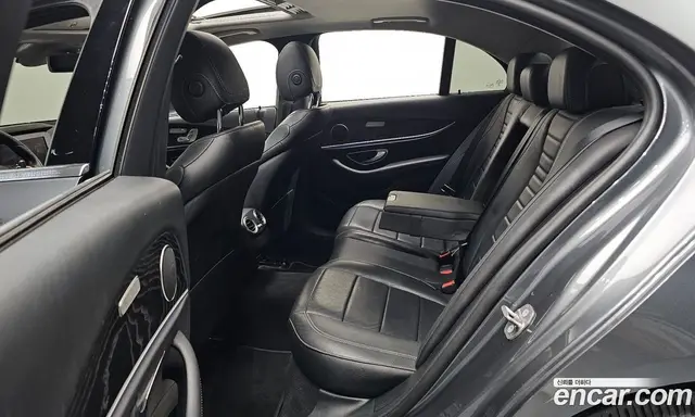 Mercedes-Benz E-Class 2017 1.9 автомат (гидро), миниатюра 11
