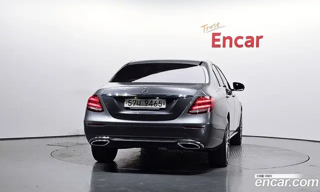 Mercedes-Benz E-Class 2017 1.9 автомат (гидро), миниатюра 4