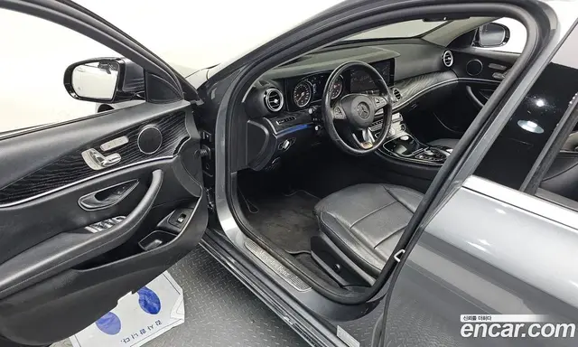 Mercedes-Benz E-Class 2017 1.9 автомат (гидро), миниатюра 10