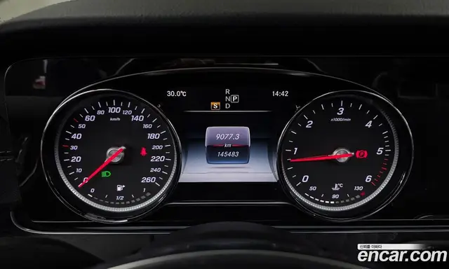 Mercedes-Benz E-Class 2018 1.9 автомат (гидро), миниатюра 8