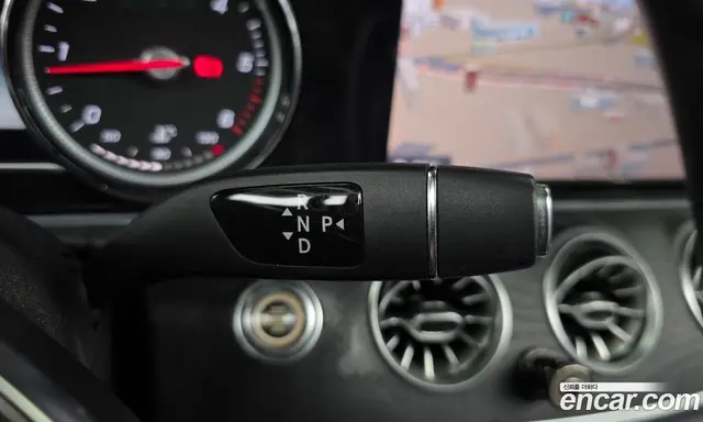 Mercedes-Benz E-Class 2018 1.9 автомат (гидро), миниатюра 9