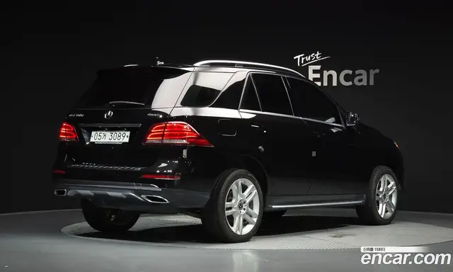 Mercedes-Benz GLE-Class 2018 3.0 автомат (гидро), миниатюра 2