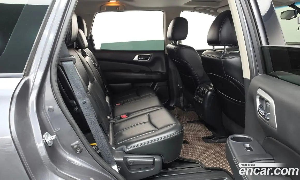 Nissan Pathfinder 2016 3.5 автомат (гидро), фото 12