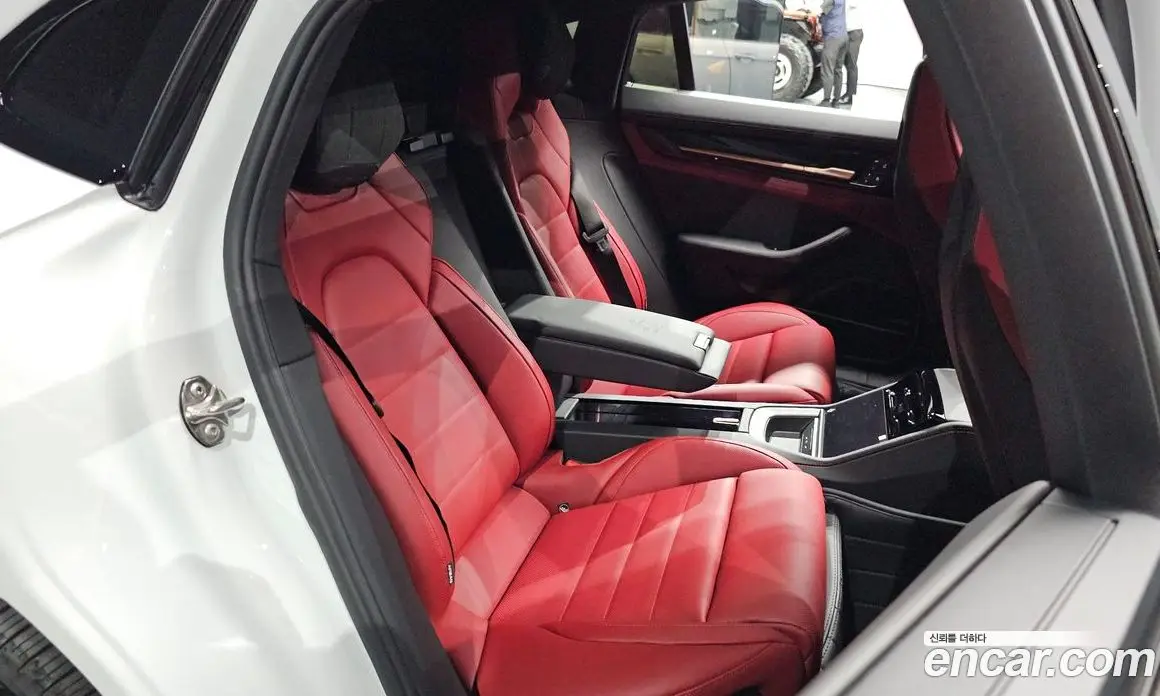 Porsche Panamera 2025 2.9 автомат (гидро), фото 17 Porsche Panamera 2025 2.9 автомат (гидро), фото 17