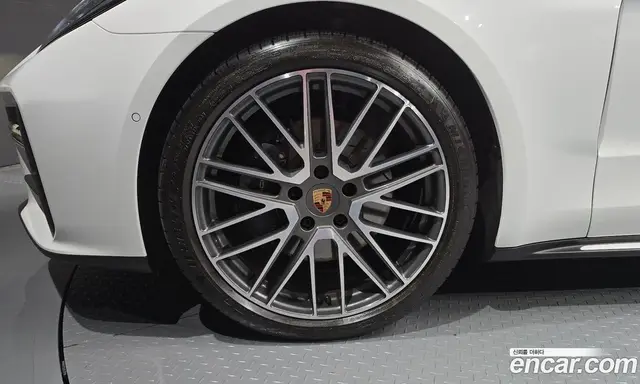 Porsche Panamera 2025 2.9 автомат (гидро), миниатюра 5 Porsche Panamera 2025 2.9 автомат (гидро), миниатюра 5