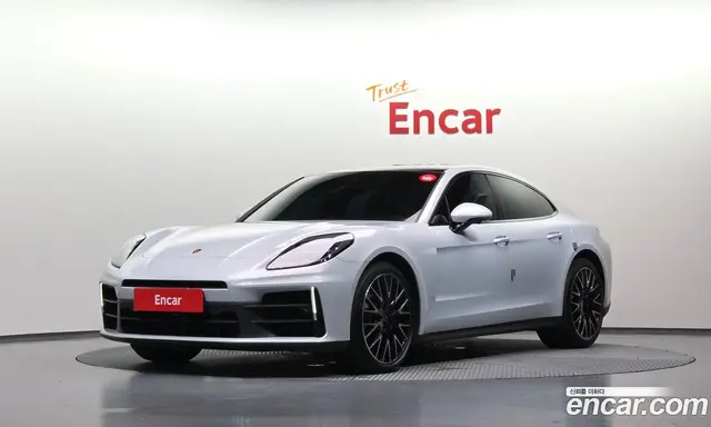 Porsche Panamera, 2025, 10 618 км
