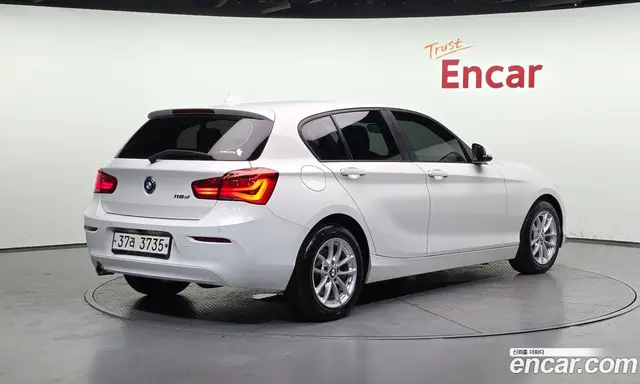 BMW 1 серия 2016 2.0 автомат (гидро), миниатюра 2 BMW 1 серия 2016 2.0 автомат (гидро), миниатюра 2
