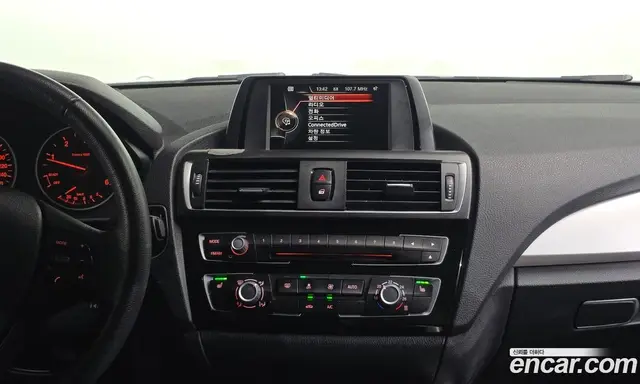BMW 1 серия 2016 2.0 автомат (гидро), миниатюра 12