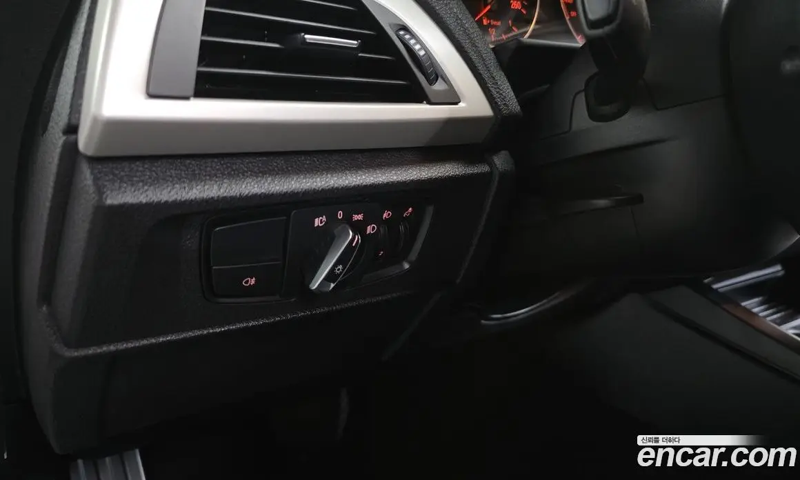 BMW 1 серия 2016 2.0 автомат (гидро), фото 17 BMW 1 серия 2016 2.0 автомат (гидро), фото 17