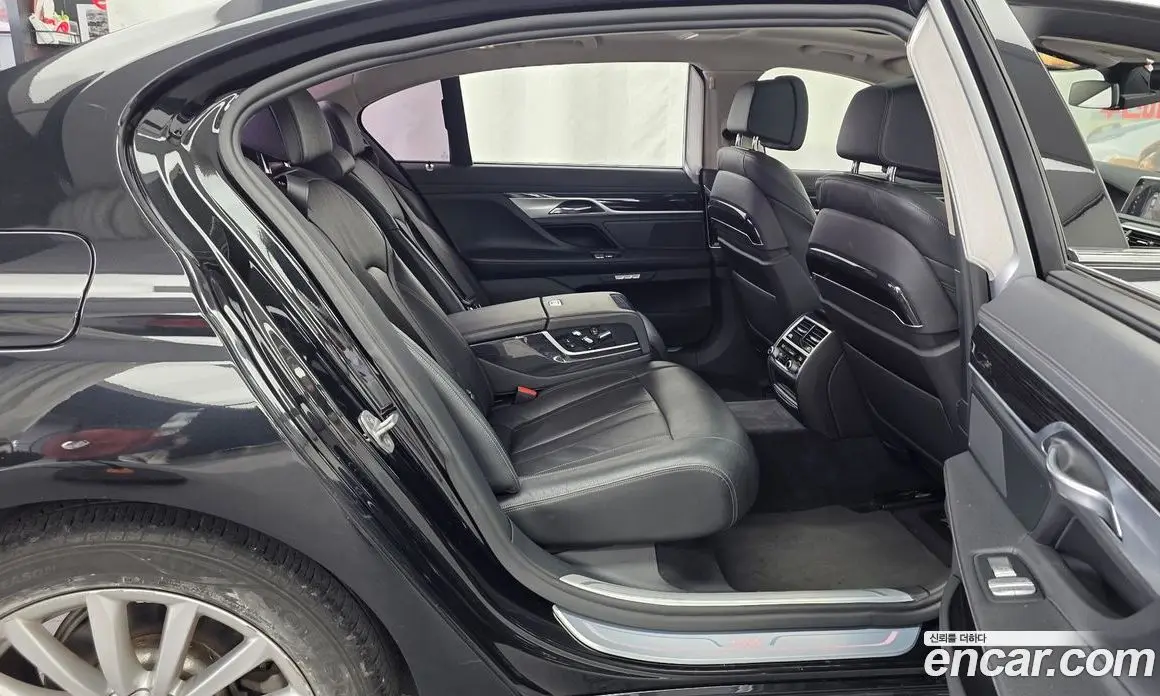 BMW 7 серия 2018 3.0 автомат (гидро), фото 12