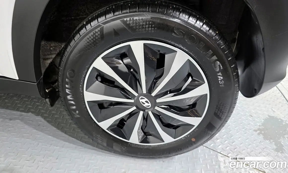 Hyundai Casper 2022 1.0 автомат (гидро), фото 7
