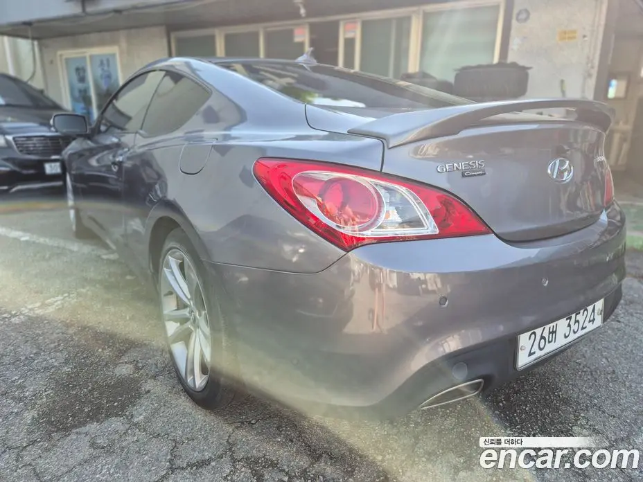 Hyundai Genesis 2011 2.0 автомат (гидро), фото 5