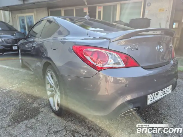 Hyundai Genesis 2011 2.0 автомат (гидро), миниатюра 5