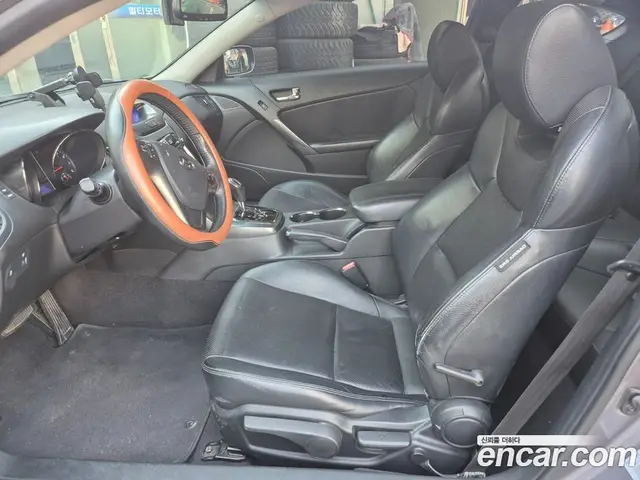 Hyundai Genesis 2011 2.0 автомат (гидро), миниатюра 9