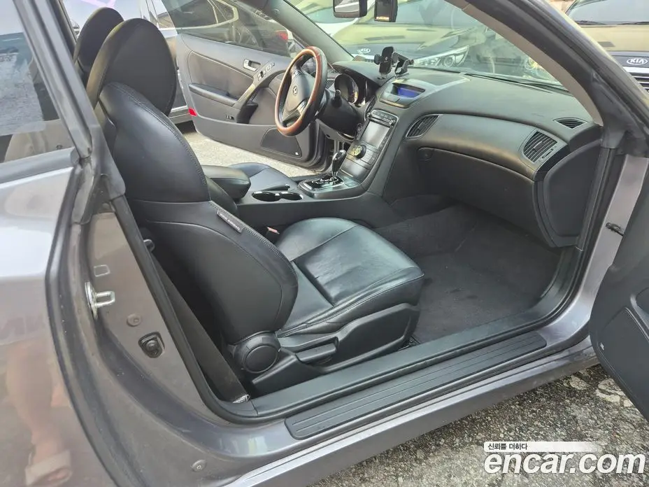 Hyundai Genesis 2011 2.0 автомат (гидро), фото 10
